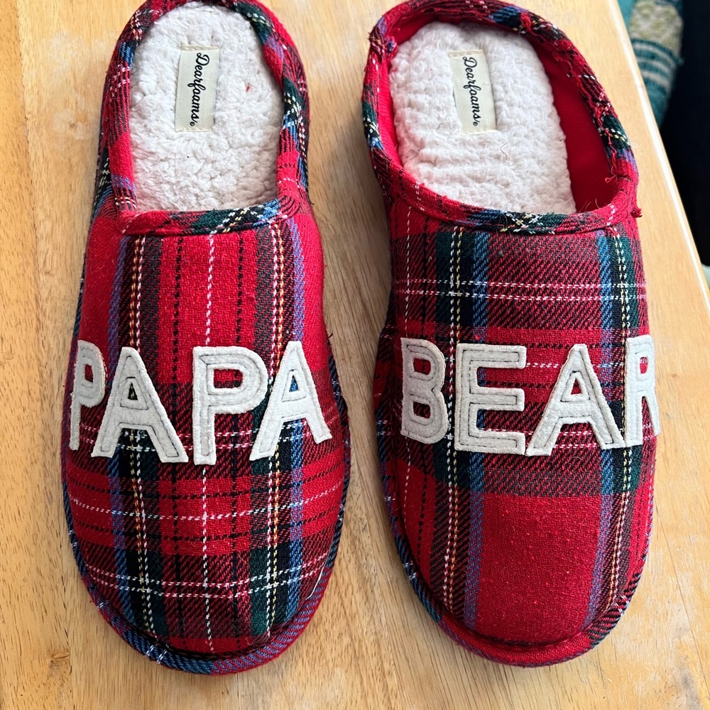 DearFoams Men’s Slippers